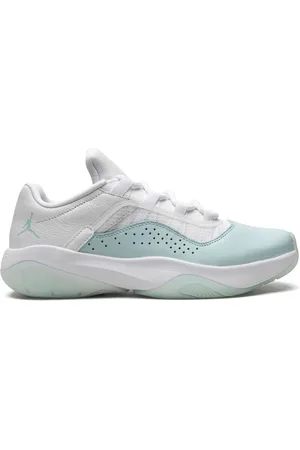 Jordan Air 11 CMFT "Igloo" sneakers