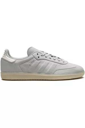 adidas Men Flat & Low Sneakers - Samba leather sneakers