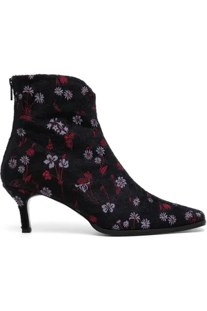 MAME KUROGOUCHI Floral-embroidered velvet boots