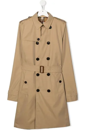 Burberry to monogram its trench coats