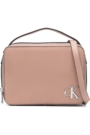 Calvin Klein CK Must Crossbody Bag - Farfetch