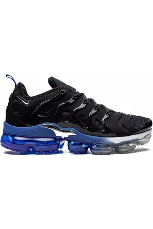 Nike Vapormax Plus low-top sneakers