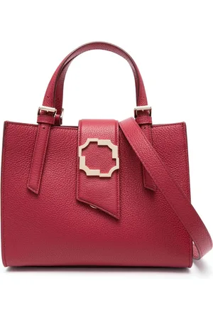 Discounted handbags outlet