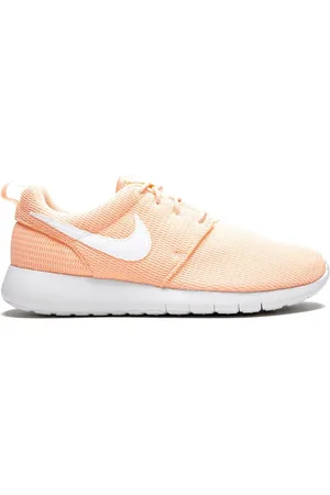 Nike Roshe One low-top sneakers
