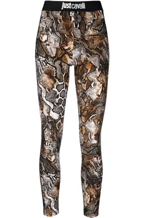 camouflage, real tree, realtree, hunter, camo, pattern, woods, outdoors,  hunting, fishing, farming