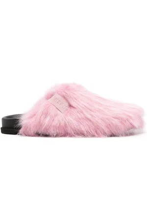 F&f best sale fluffy sliders