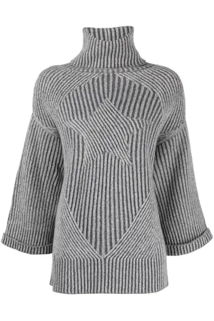 LORENA ANTONIAZZI Star-embroidered roll-neck jumper