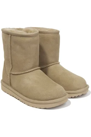 UGG Classic Short II boots