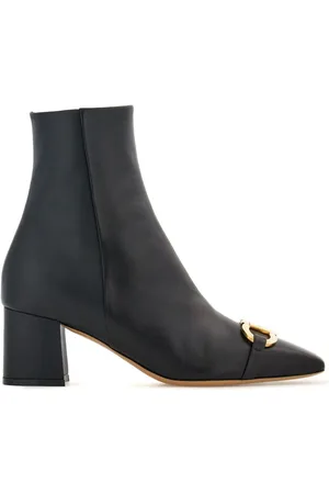 Salvatore Ferragamo 60mm Gancini-buckle leather ankle boots