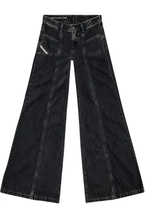 Diesel D-Akii 068HN bootcut jeans