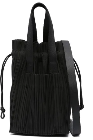 Knit Pleated Shoulder Bag made from Recycled Ocean Plastic - Black –  HANforum