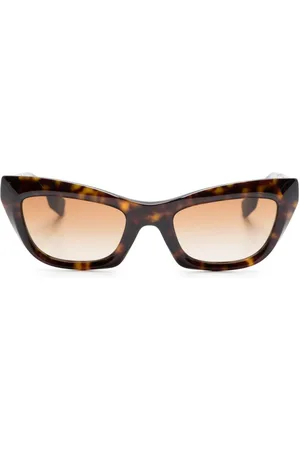 Burberry Logo lettering-plaque tinted sunglasses