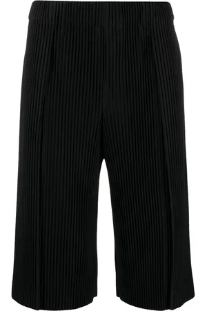 Issey Miyake Pleated tailored short