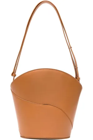 Maeden Oru leather crossbody bag
