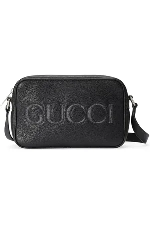 Gucci Web GG Supreme Messenger - Farfetch | Gucci crossbody bag, Gucci bag,  Gucci messenger bags