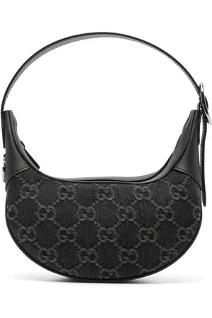 Black Leather GG Marmont Medium Matelassé Shoulder Bag | GUCCI® GR