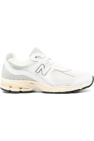 New Balance 2002R low-top sneakers