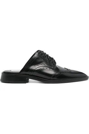 Victoria Beckham Pointed leather slippers