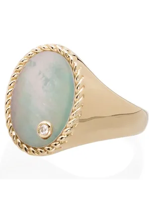 YVONNE LÉON 9kt yellow pearl signet ring