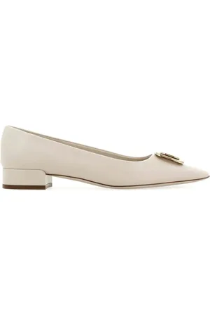 Salvatore Ferragamo New Vara plate pumps