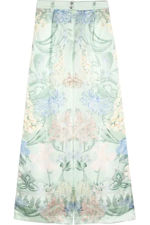Camilla Dreaming in Dutch-print silk trousers