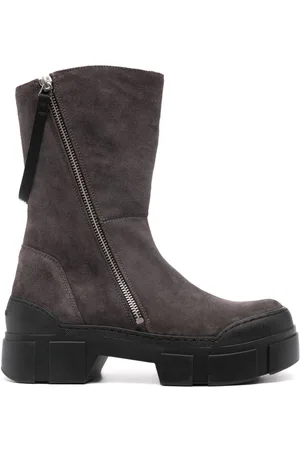 vic matiè Silverstone suede ankle boots