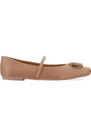 Salvatore Ferragamo New Vara plate ballerina shoes