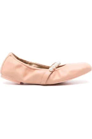 Stuart Weitzman Goldie ballet flats