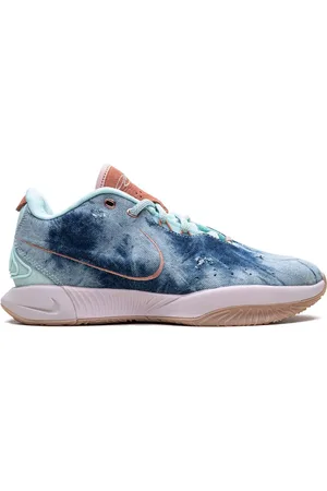 Nike LeBron 21 "Aragonite" sneakers