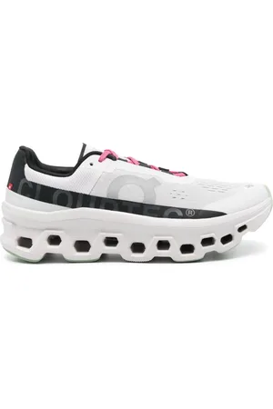 On Running Cloudmonster sneakers