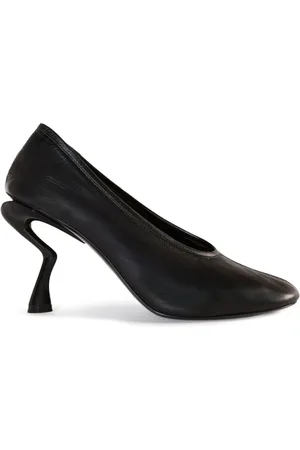 Puccini Round toe leather pumps