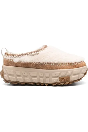 UGG Venture Daze Cozy slippers