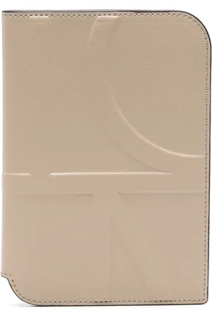 Totême Logo-embossed passport wallet