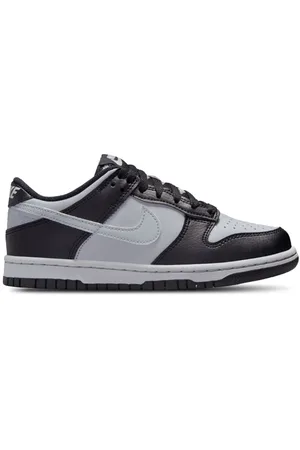 Nike Dunk Low sneakers
