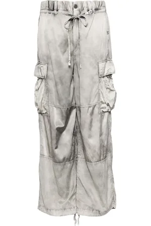 Maison Mihara Yasuhiro Logo-patch cargo trousers