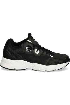 adidas Astir sneakers