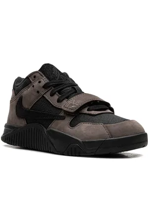 Jordan Jumpman Jack sneakers