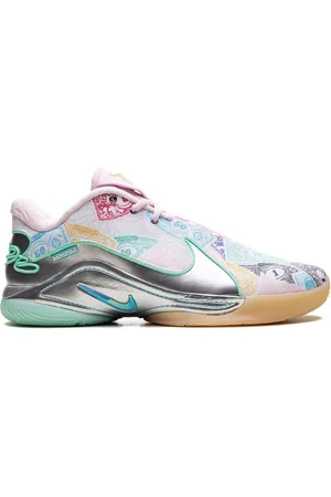 Nike Lebron XXII "Currency" sneakers
