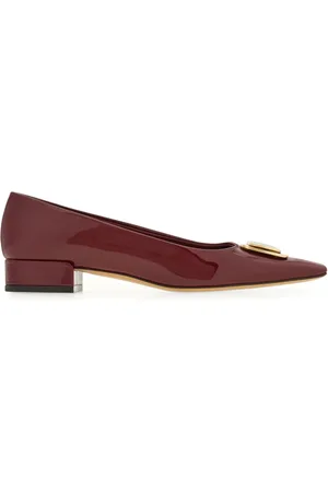 Salvatore Ferragamo New Vara plate ballerina shoes