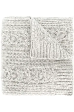 N.PEAL Wide cable-knit scarf