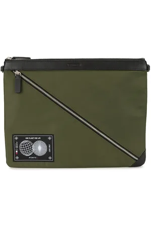 Ports V Zip-detail clutch