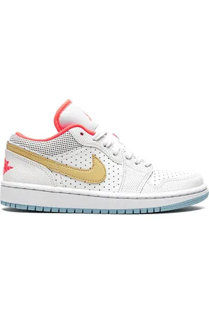 Jordan Air 1 Low SE " /Sesame/Flash Crimson" sneakers