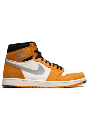 Jordan Air 1 Element Gore-Tex "Light Curry" sneakers