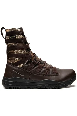 Acg boots store mens on sale