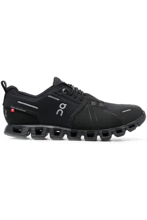 On Running Cloud 5 waterproof sneakers