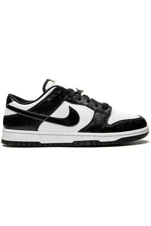 Nike Dunk Low "World Cham