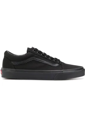 Vans old skool black and white price in outlet india