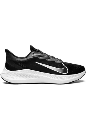 Nike Winflo 7 low-top sneakers