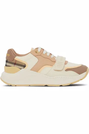 Burberry shoes outlet india