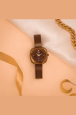 Fastrack Vyb Runway By Quartz Analog Brown Dial Metal Strap Watch For Girls